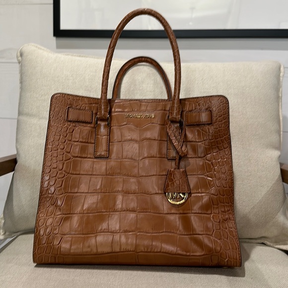 Stunning Cognac brown Michael Kors purse - Picture 1 of 4